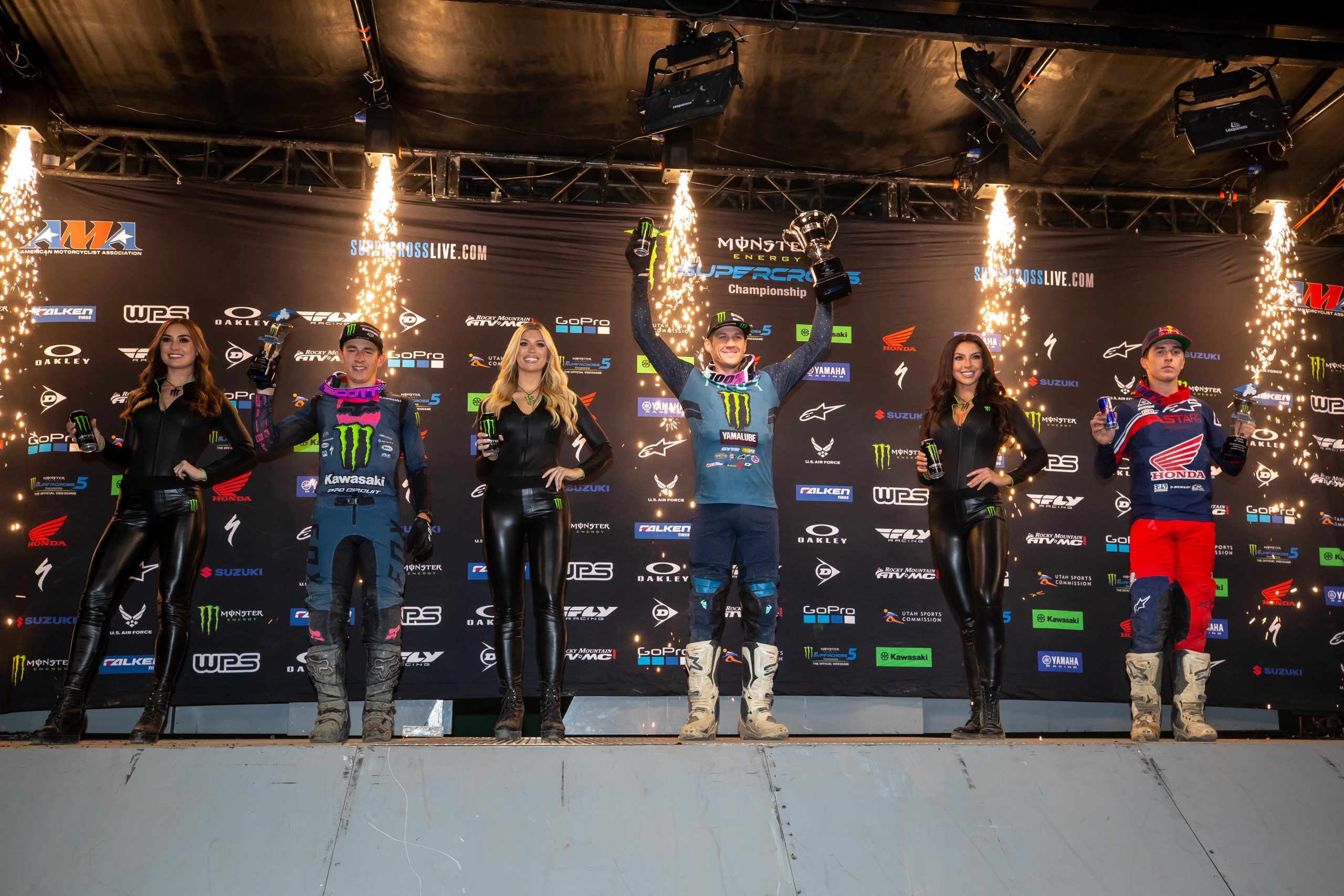 250 class podium