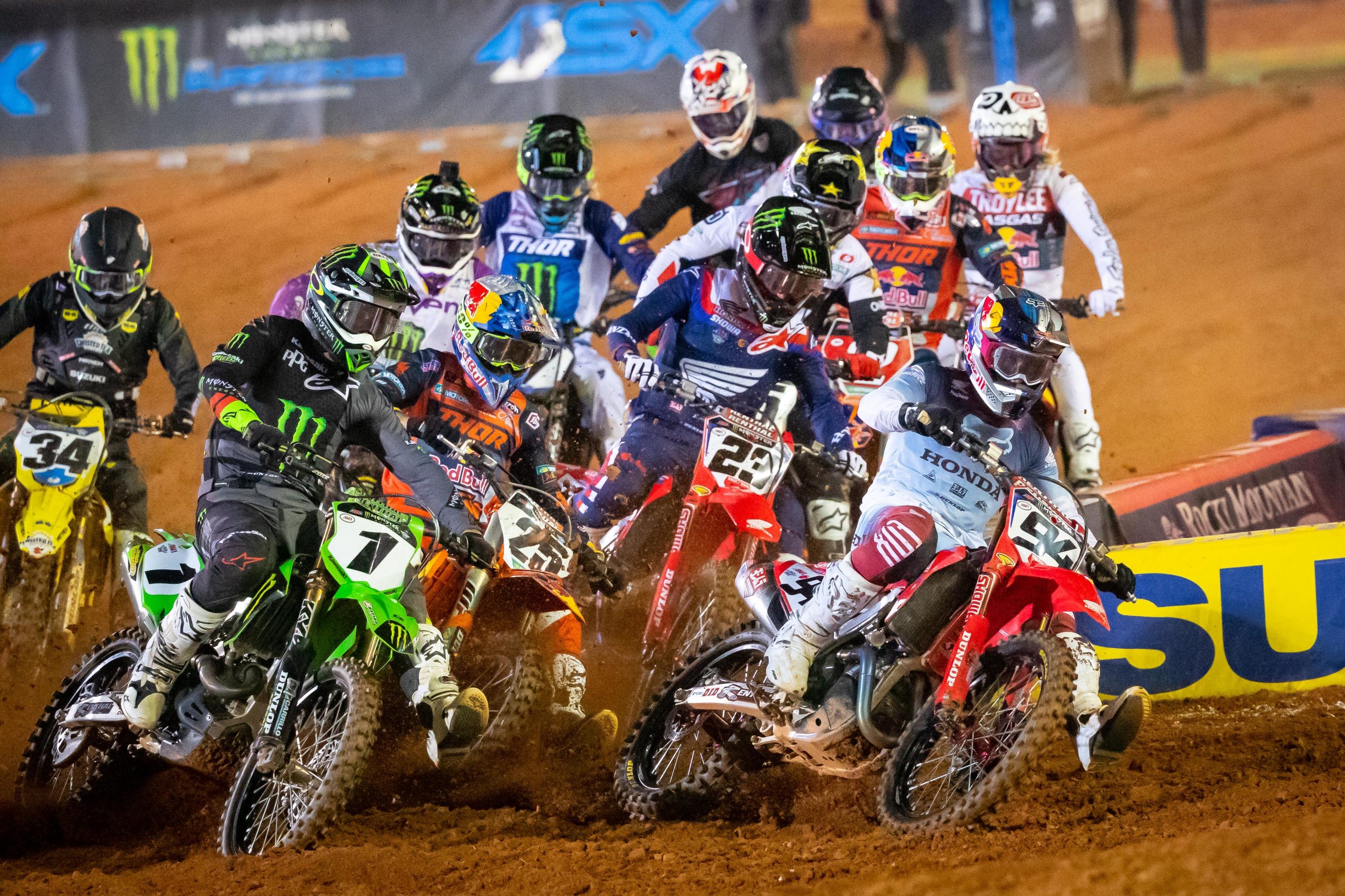 Ken Roczen leads pack of riders