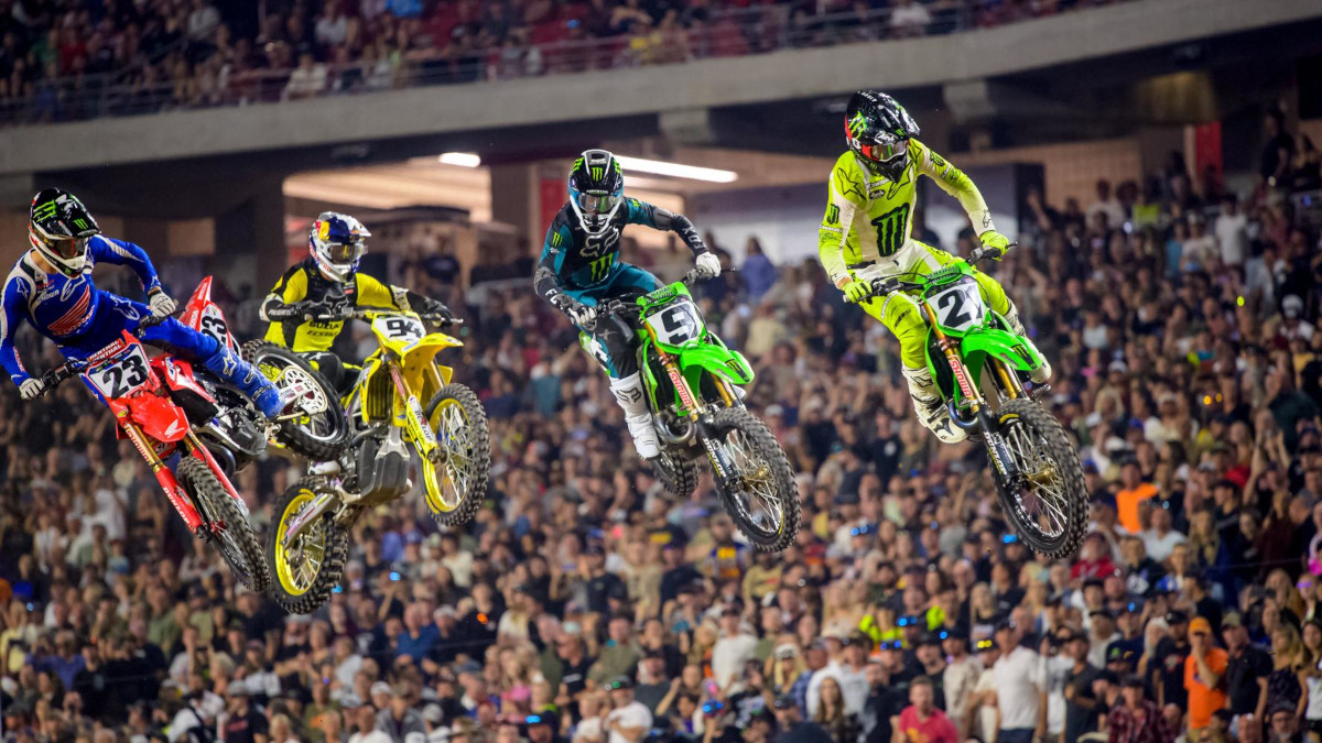 450 Supercross Live