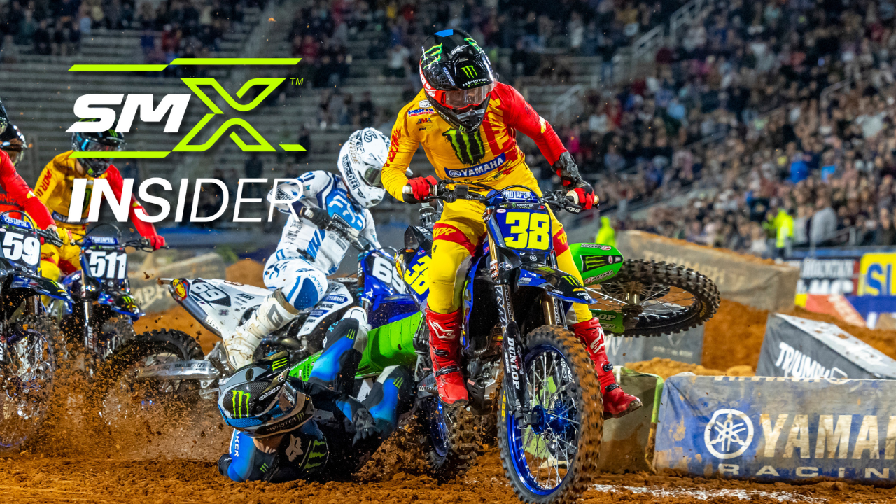 Photo of 250 heat race start crash with SMX Insider logo