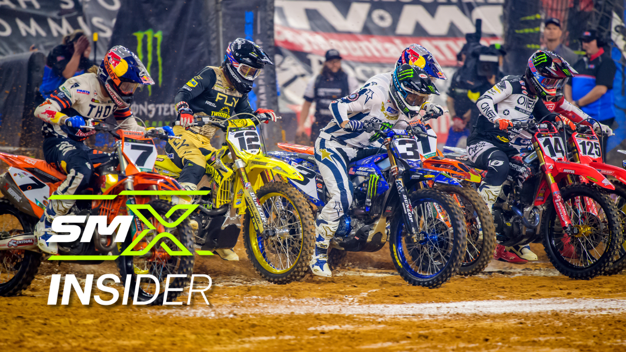 Photo of a 450 race start with SMX Insider logo