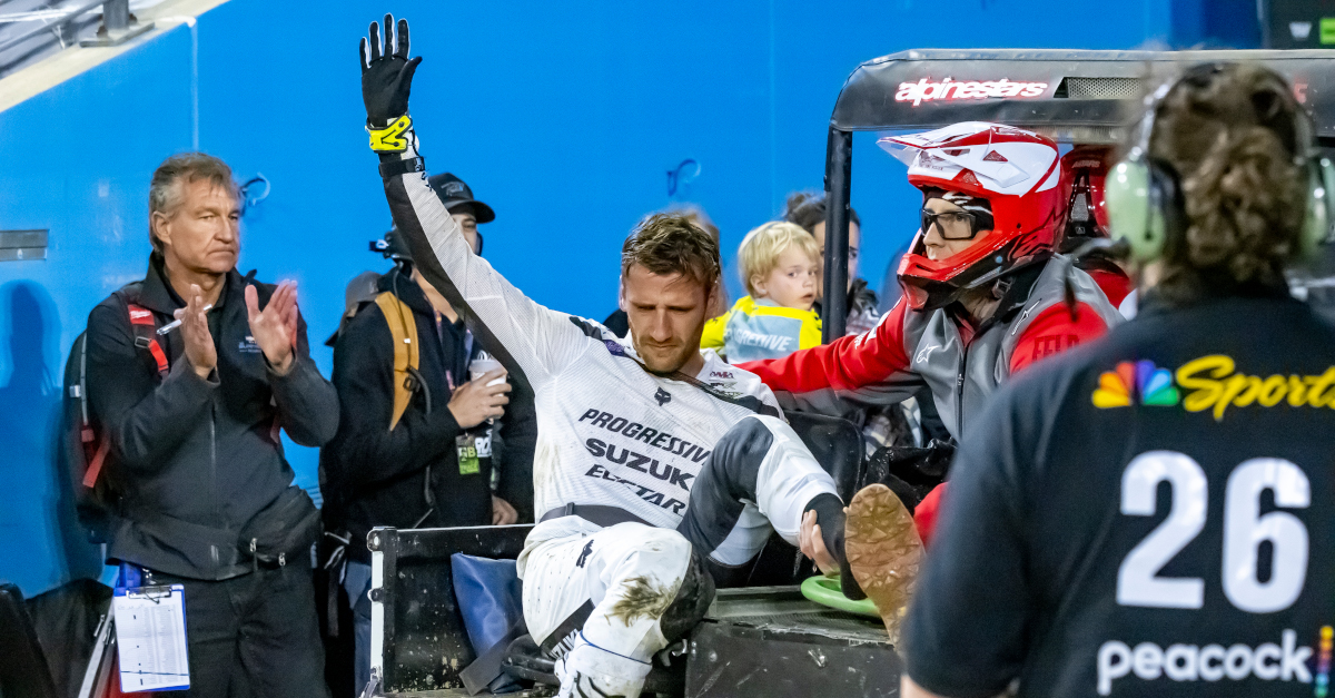 Ken Roczen waves to the fans following his crash in Nashville