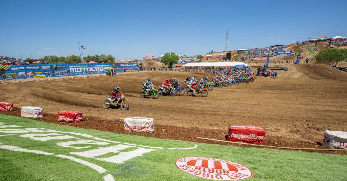Pro Motocross race start at Hangtown