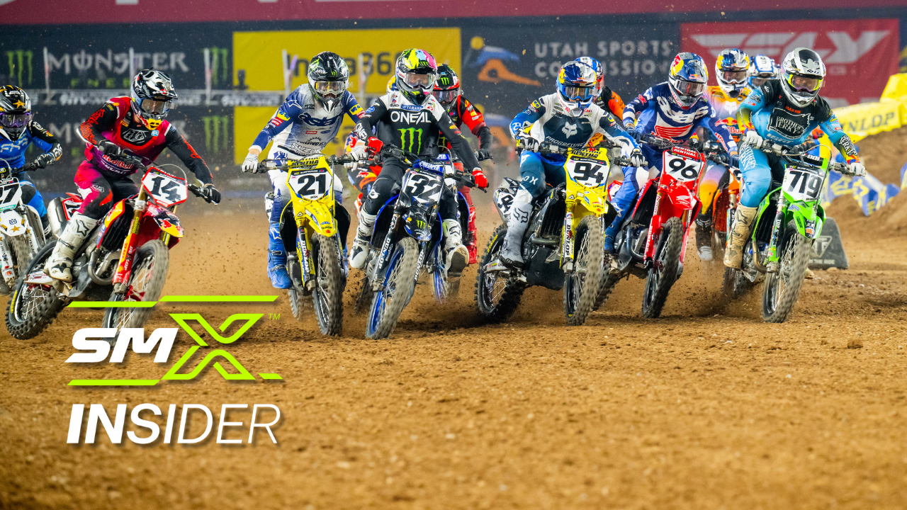 SMX race start with SMX Insider logo