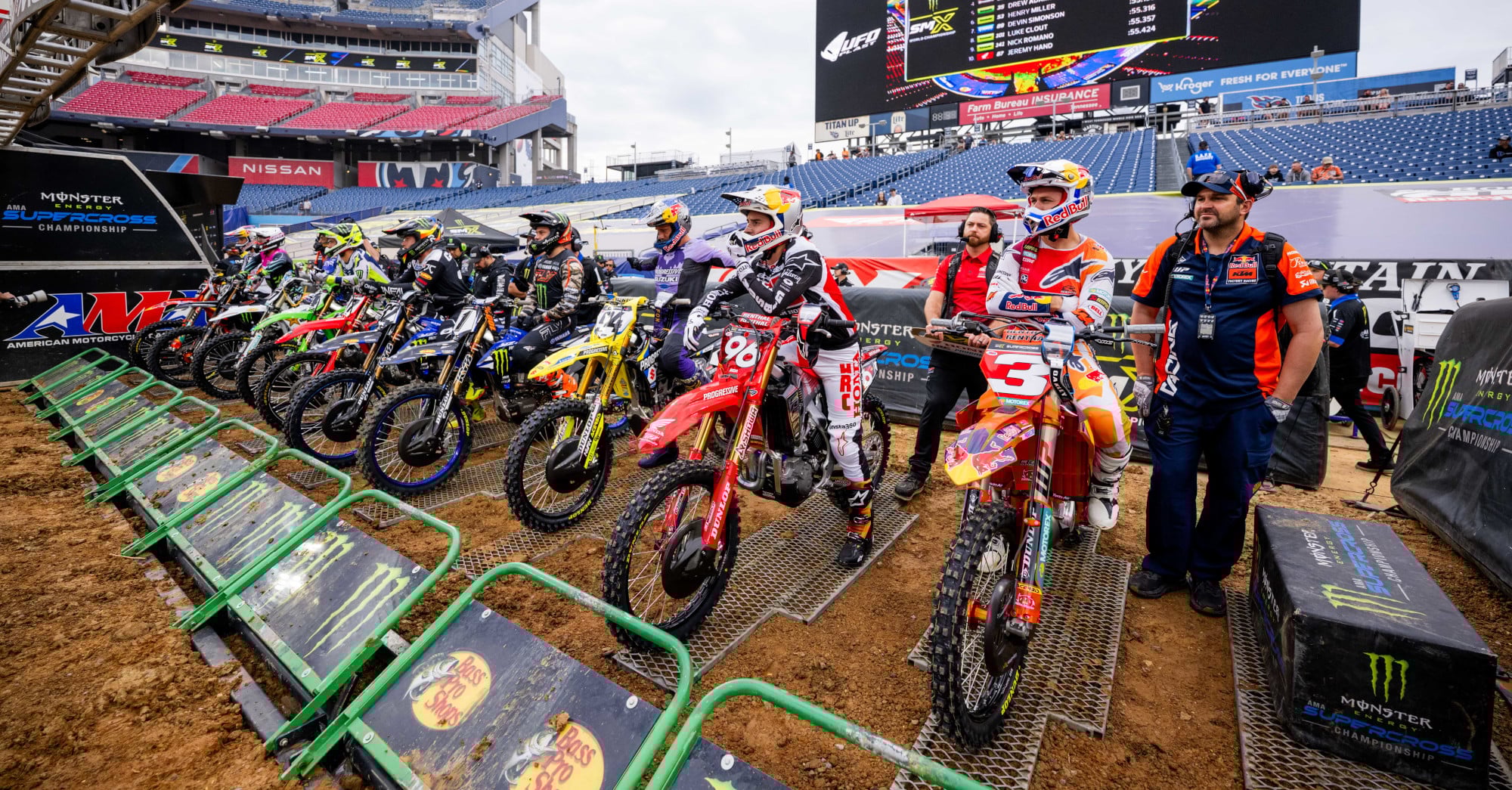 SMX riders lined up at the gate in Nashville